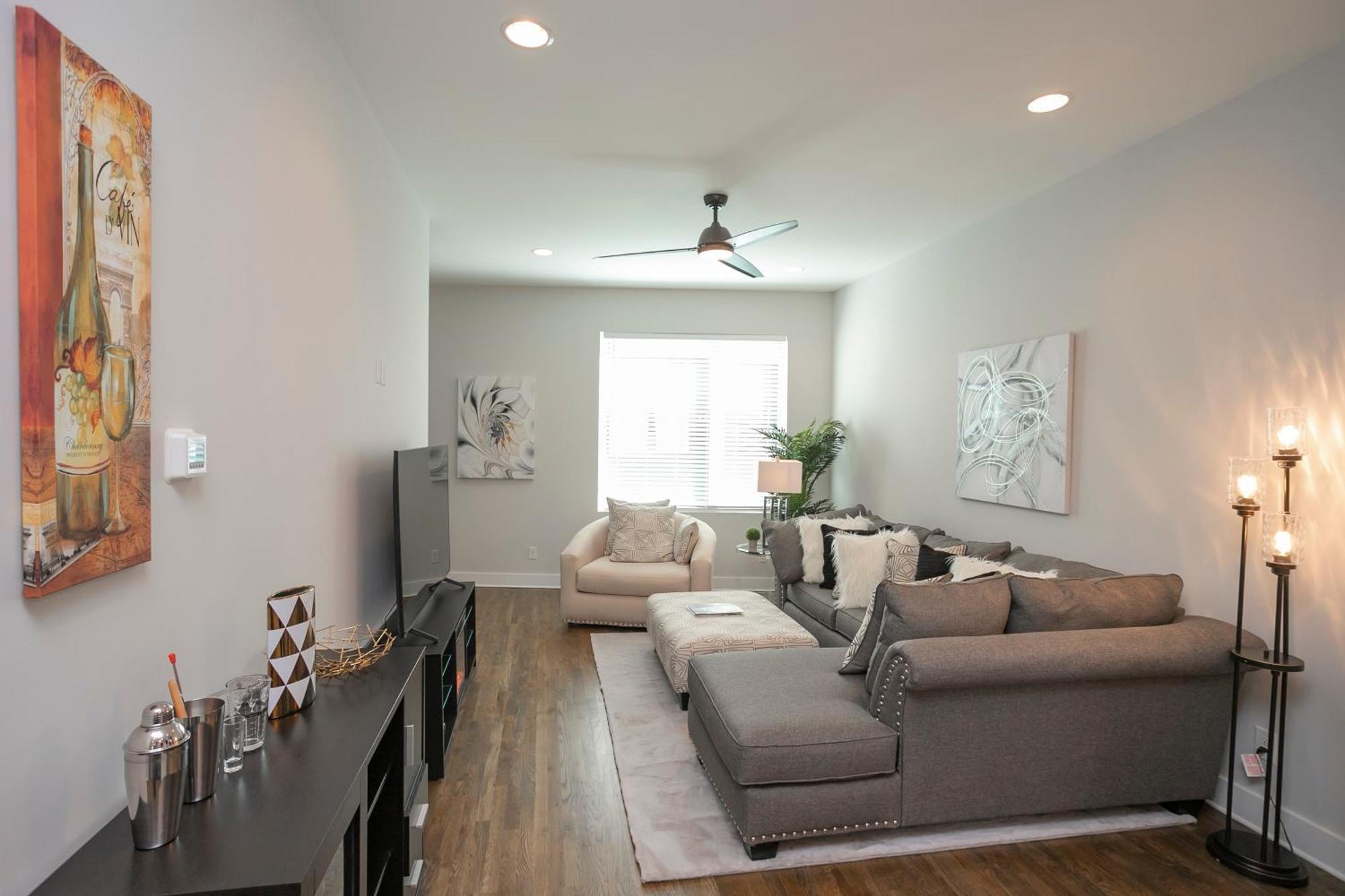 Luxury Townhome Skyline Views Mins To Dt Nashville Exterior foto