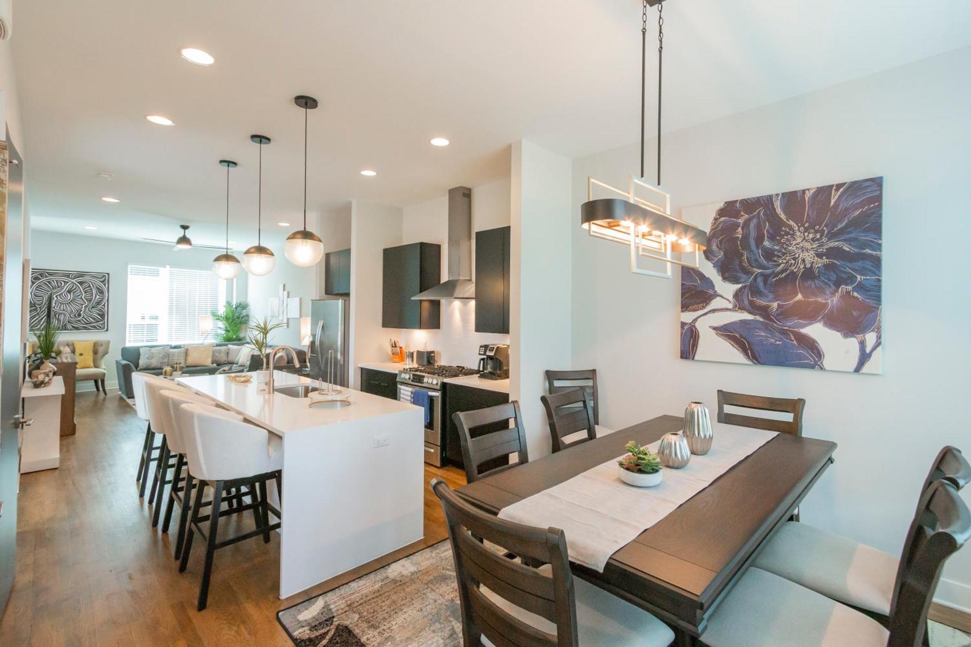 Luxury Townhome Skyline Views Mins To Dt Nashville Exterior foto